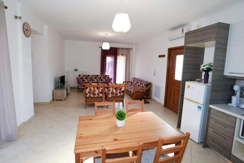 Nikiti View Apartment Luaran gambar